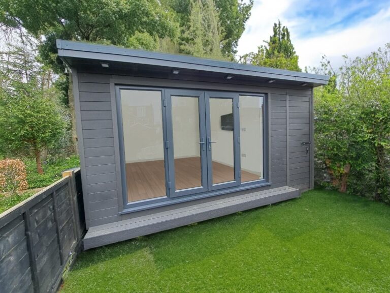 Bespoke Garden Gym in Redhill, Surrey, with Integrated Side Gate Door for Garden Access