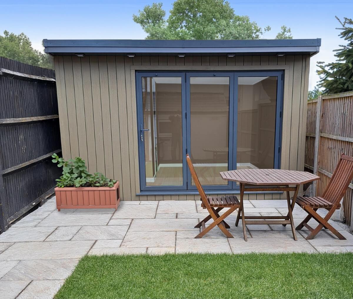 Garden Office in central Kingston upon Thames