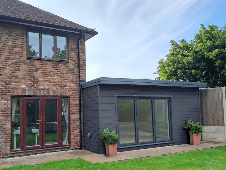 Bespoke quality garden room in Reigate - Garden Rooms by Drumbeat