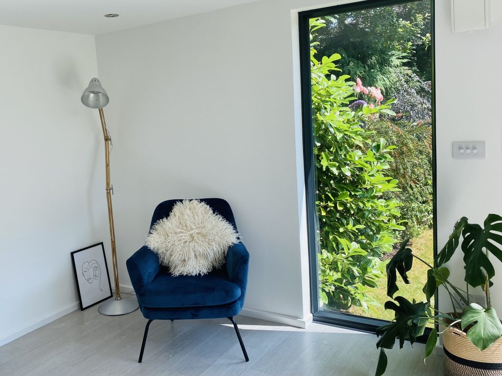 Premium bespoke garden room in Surrey, super comfortable