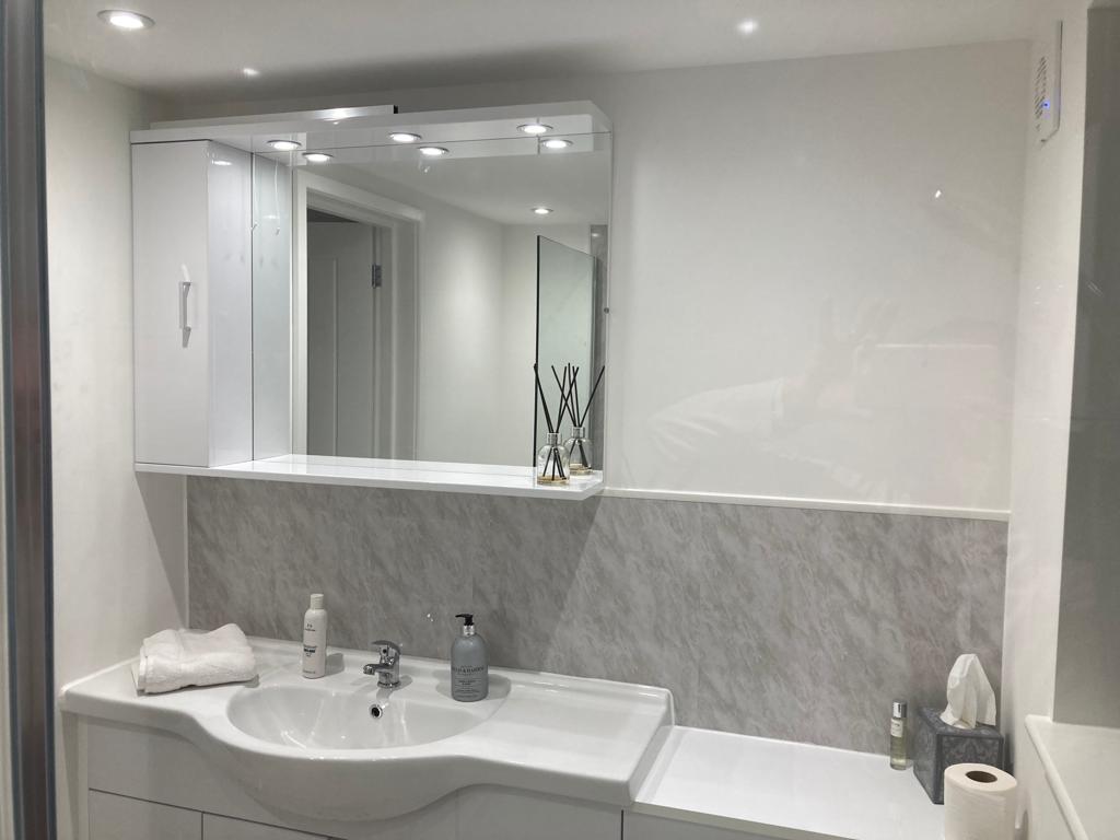 Premium Bespoke Garden Room with Toilet Washroom, Woking, Surrey - Garden Rooms by Drumbeat