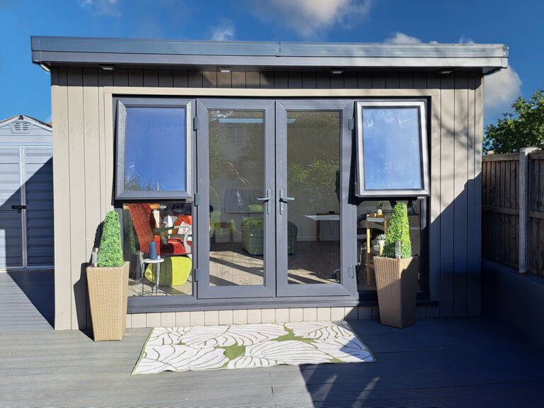 Spacious and Stylish Bespoke Garden Room in Chertsey, Surrey - Exterior - Garden Rooms by Drumbeat